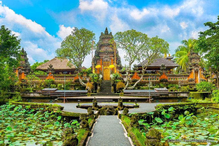 Serene-view-Ubud-Temple-Bali-Indonesia-intricate-architecture-lush-greenery.jpg