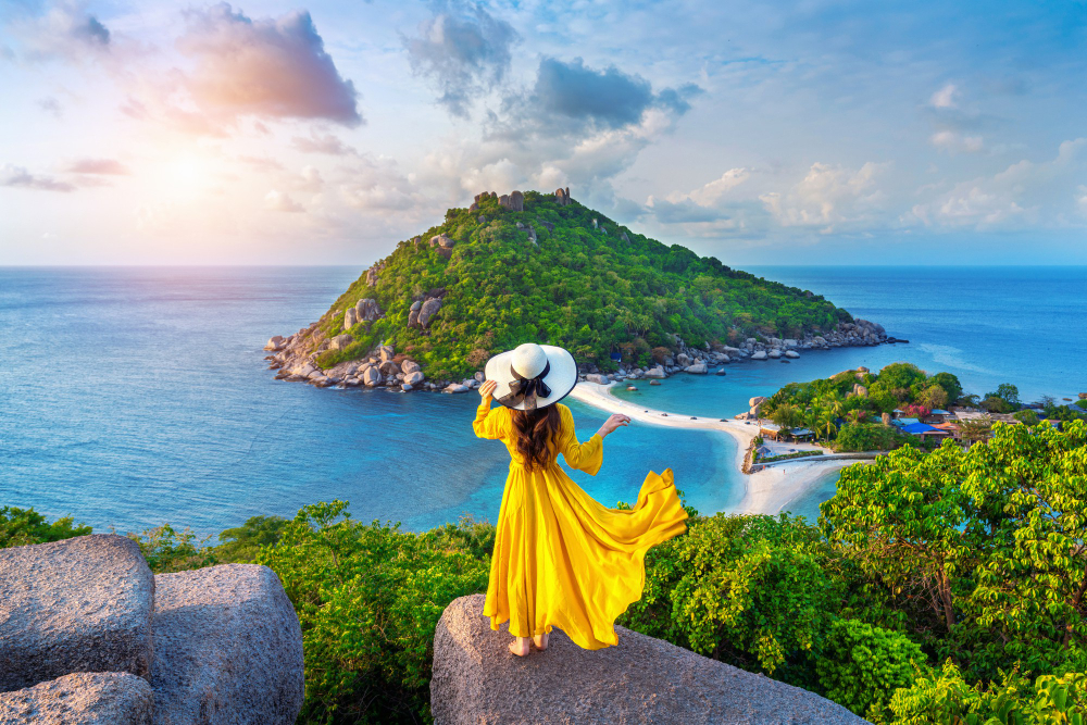 What is the best holiday destination in April?